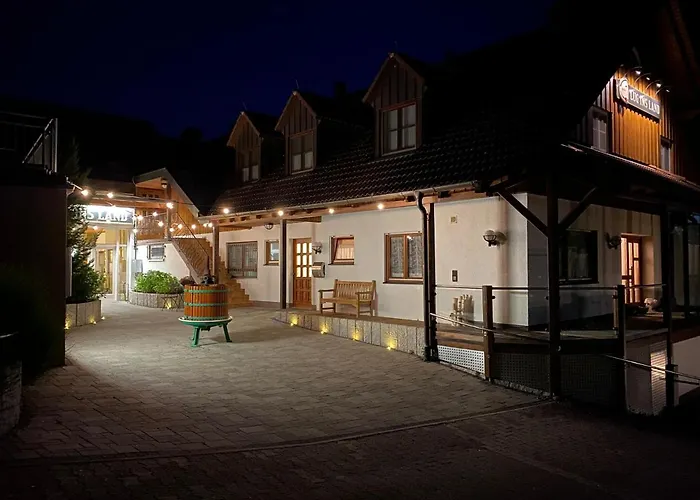 Lug Ins Land Restaurant & Ferienwohnungen Bad Bellingen