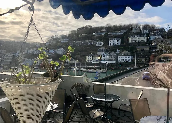 Bridgeside Guest House