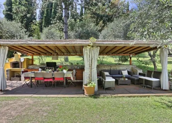 Villa In Private Estate,Shared Pool,Parking,3Km To Ponte Vecchio