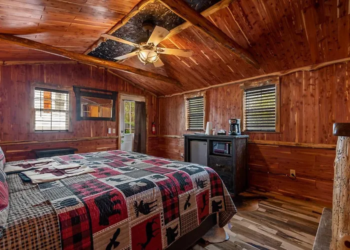 Log Cabin Inn Eureka Springs