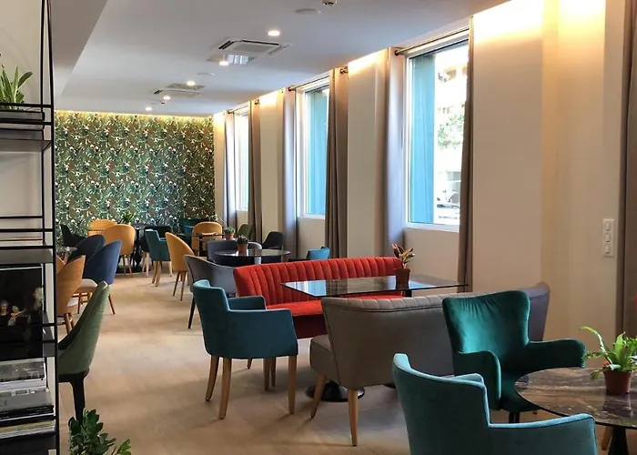Hotel Apolonia Paris Montmartre; Sure Hotel Collection By Best Western