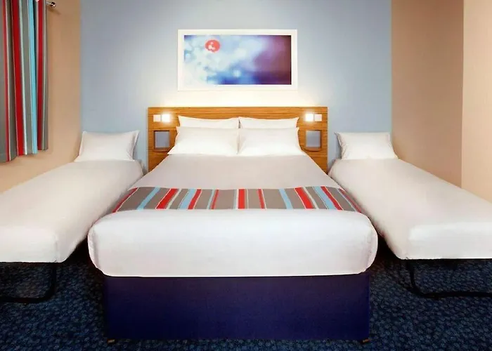 Travelodge Llanelli Cross Hands