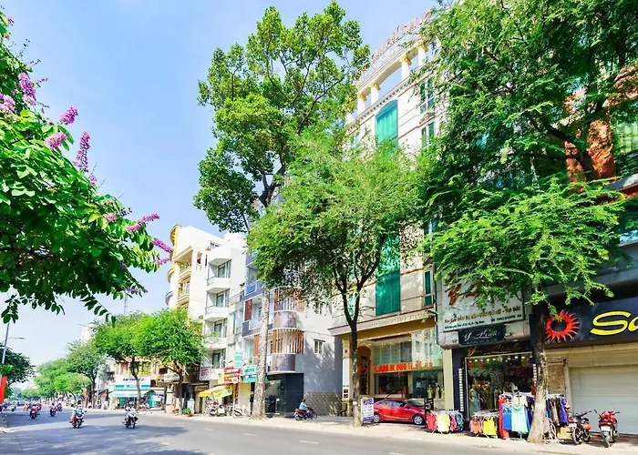 Lam Kinh Hotel