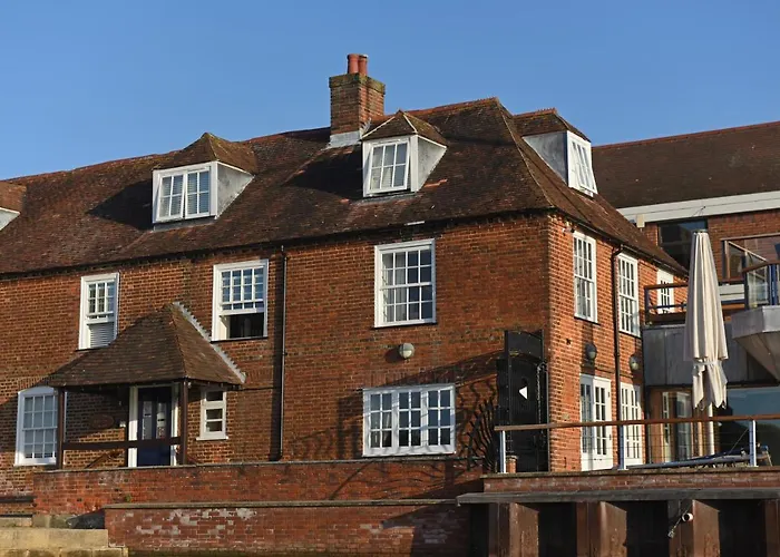 Royal Southern Yacht Club Hamble-le-Rice