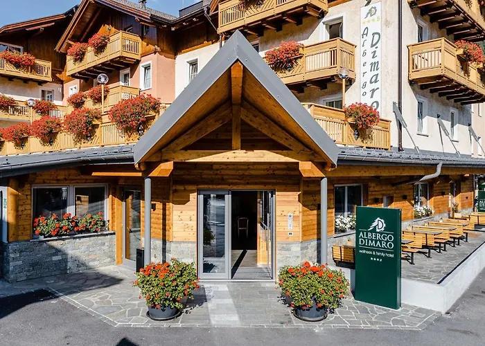 Albergo Dimaro Wellness Hotel