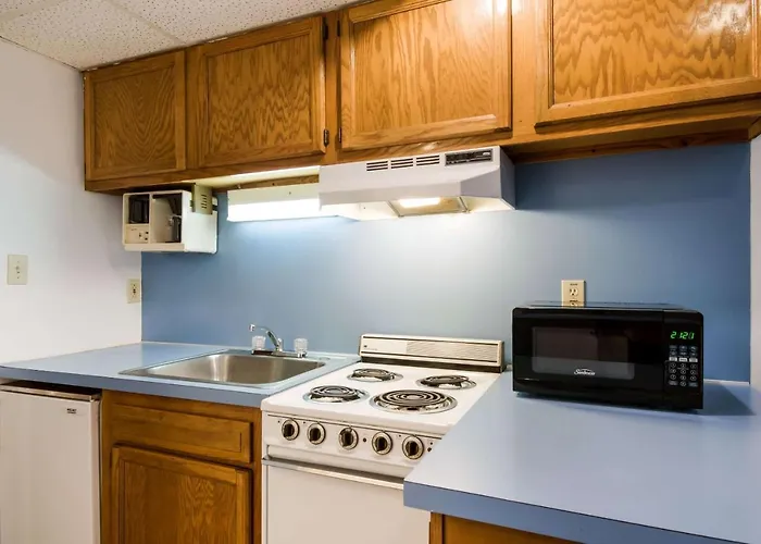 Econo Lodge Inn & Suites Lake Harmony - Pocono Mountains Area White Haven