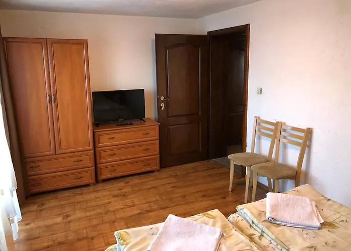Guest Rooms Vachin