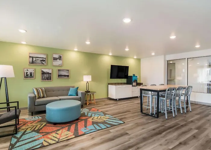 Woodspring Suites Portland Vancouver