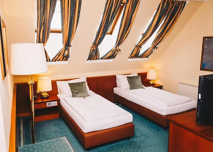 Paul'S Hotel