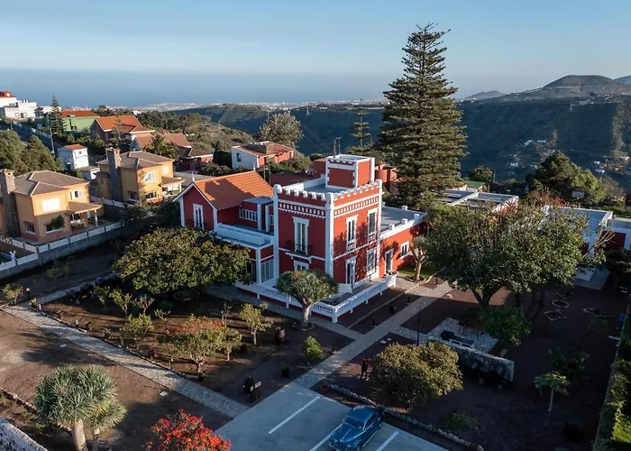 Albor Suites