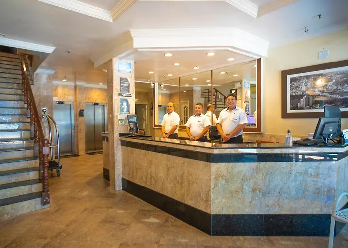 Ano Bom Palace Hotel