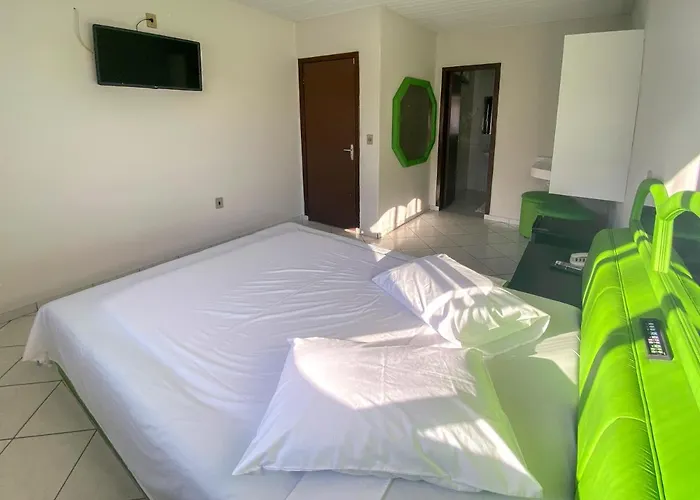 Hotéis baratos em Balneário Camboriú