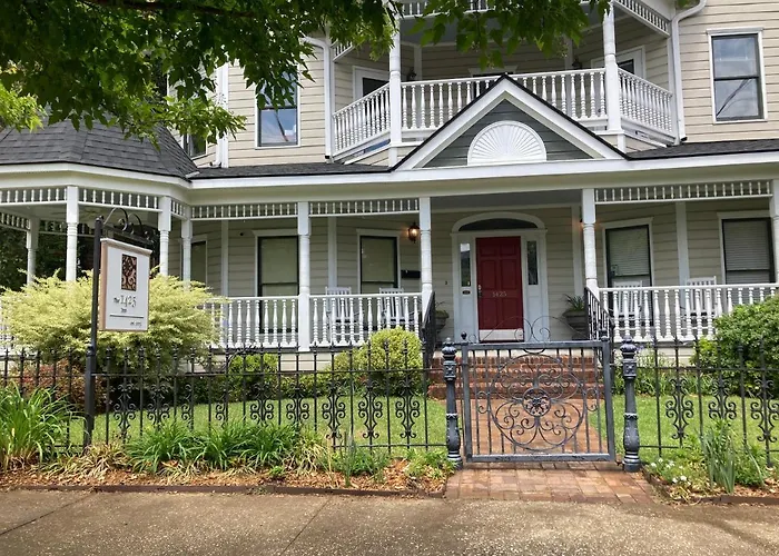 The 1425 Inn