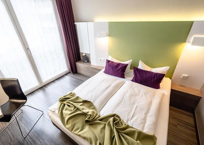 Hotel Demas City