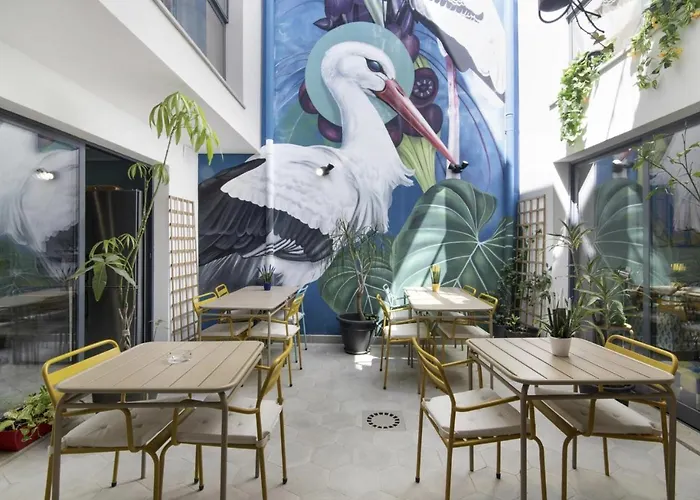 Le Jardin Secret De Faro Guesthouse