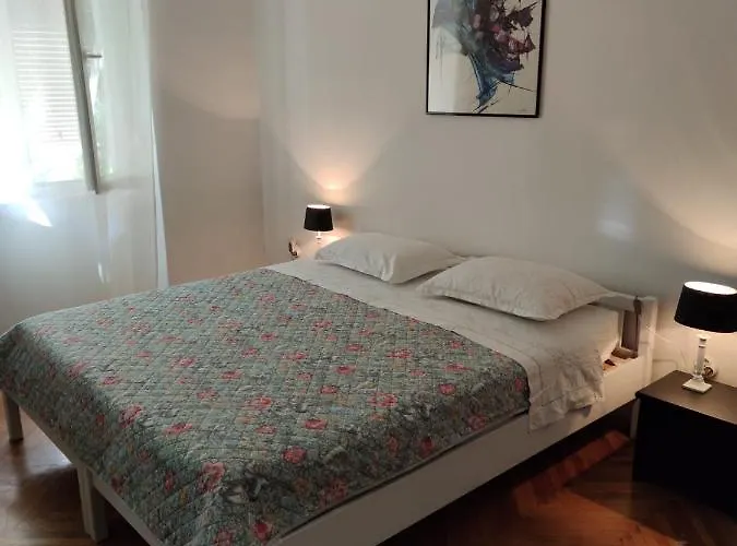Private Accommodation Raspudic