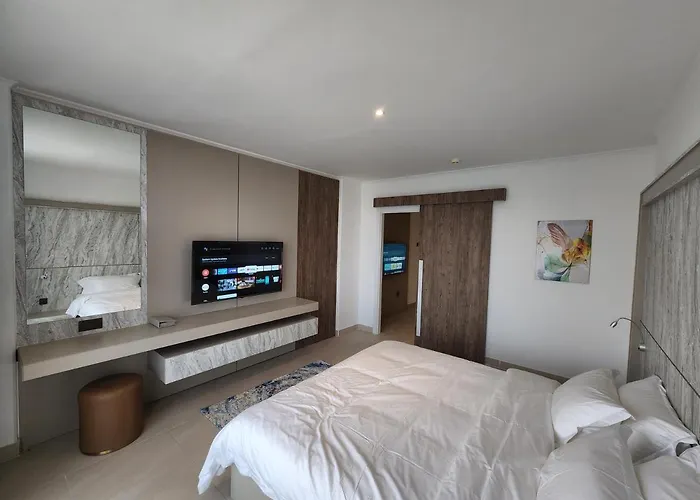 Imperial Suites Hotel