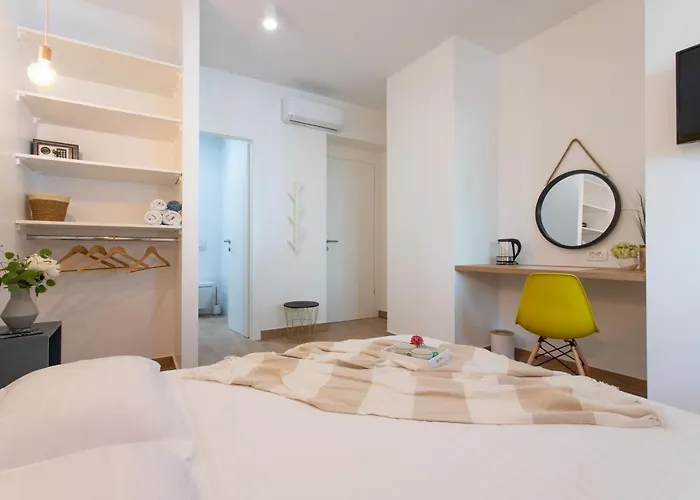 Sweet Rooms