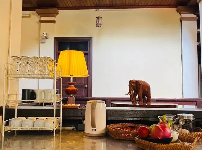 Luang Prabang Maison Vongprachan & Travel