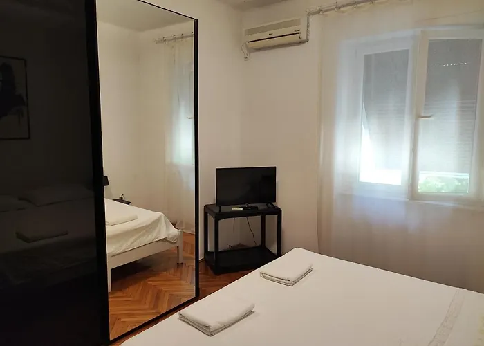 Private Accommodation Raspudic