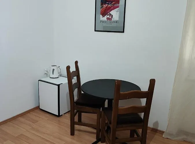 Private Accommodation Raspudic