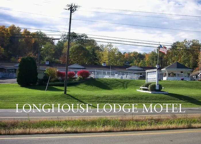 Longhouse Lodge