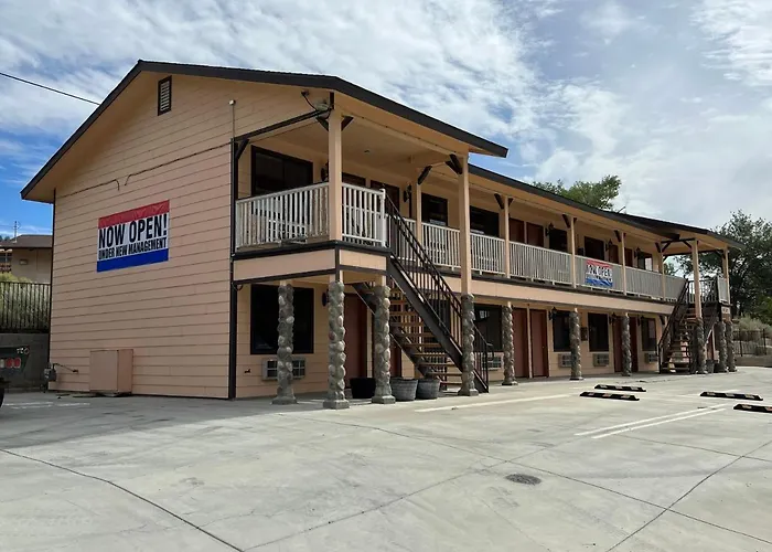 Frazier View Motel