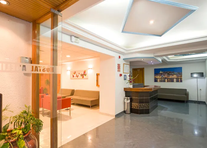 Hostal Adelino