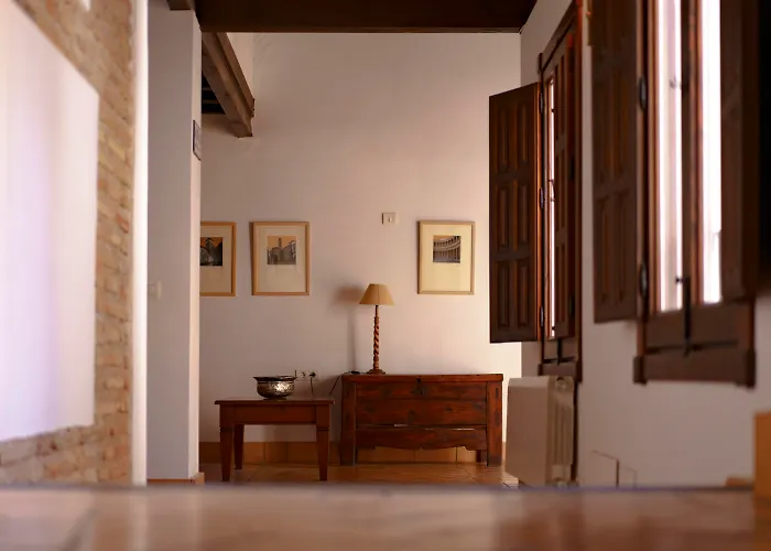 Casa Del Capitel Nazarí