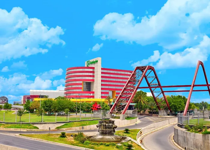 Holiday Inn Monterrey-Parque Fundidora, an IHG Hotel