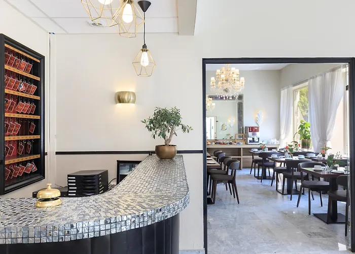 Hôtel Locarno Nice