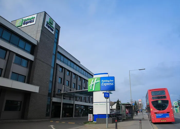 Holiday Inn Express London Heathrow T5 By Ihg