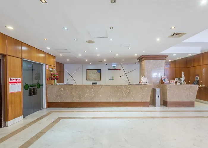 Holiday Inn Express & Suites Lisbon - Principe Real By Ihg