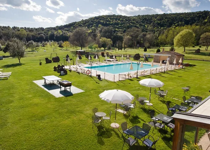 Hotel & Restaurant Casolare Le Terre Rosse