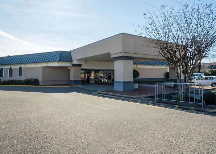 Travelodge By Wyndham Memphis Airport/Graceland