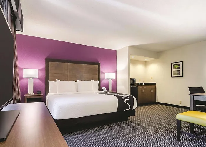 La Quinta Inn & Suites By Wyndham Myrtle Beach - N Kings Hwy