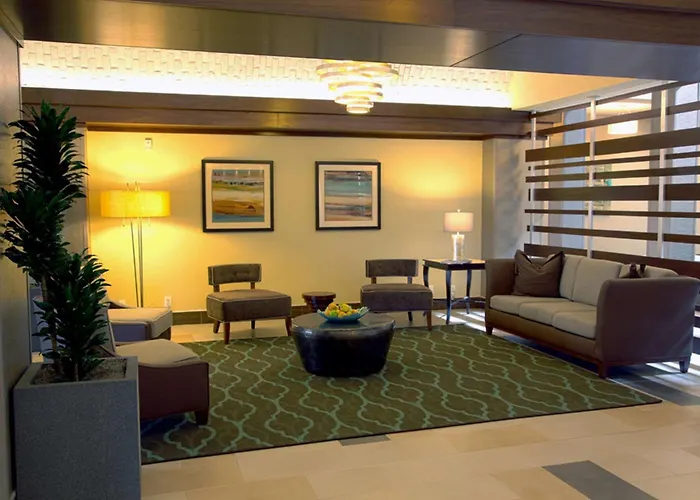 Embassy Suites By Hilton Dallas Market Center