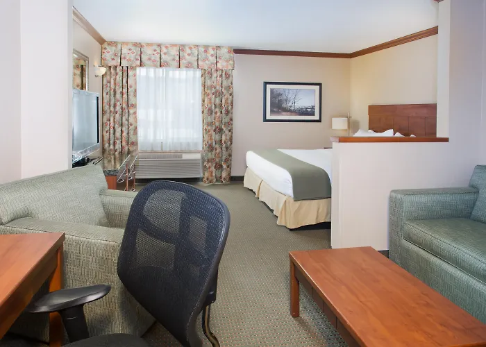 Holiday Inn Express & Suites Portland-Northwest Downtown By Ihg