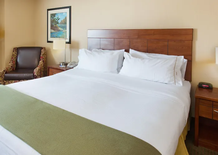 Holiday Inn Express & Suites Portland-Northwest Downtown By Ihg