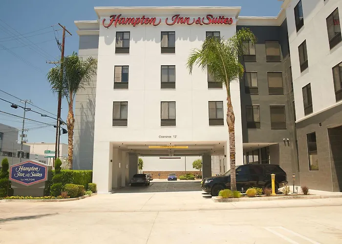 Hampton Inn & Suites Sherman Oaks