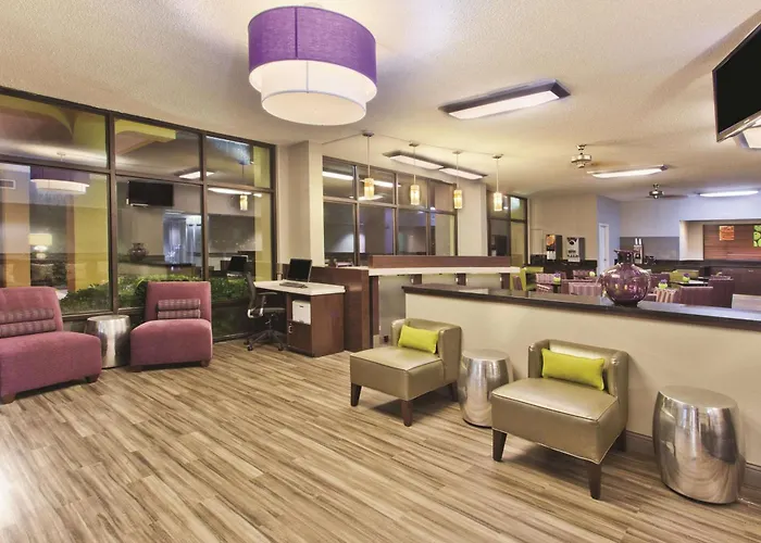 La Quinta Inn & Suites By Wyndham Charleston Riverview