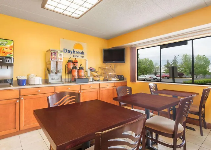 Days Inn By Wyndham Columbus Fairgrounds