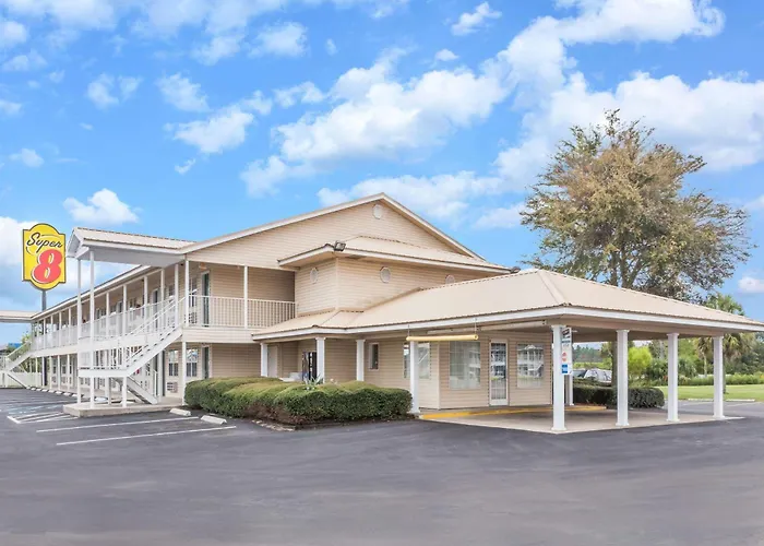 Super 8 By Wyndham Madison