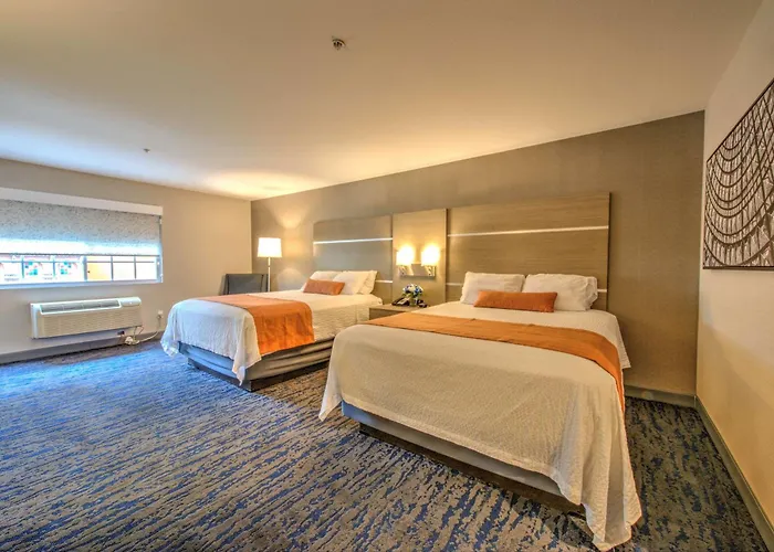 Best Western Plus Media Center Inn & Suites