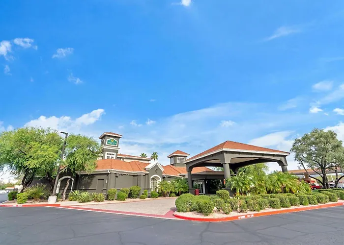 La Quinta Inn & Suites By Wyndham Phoenix Scottsdale