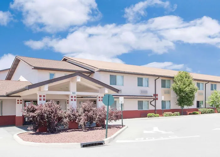 Super 8 By Wyndham