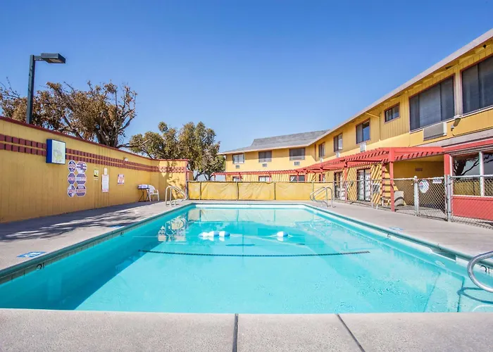 Travelodge By Wyndham Turlock