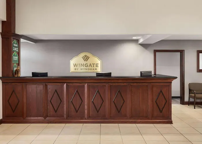 Wingate By Wyndham Southport Hotel