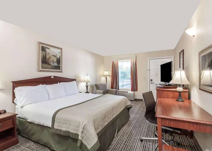 Baymont By Wyndham