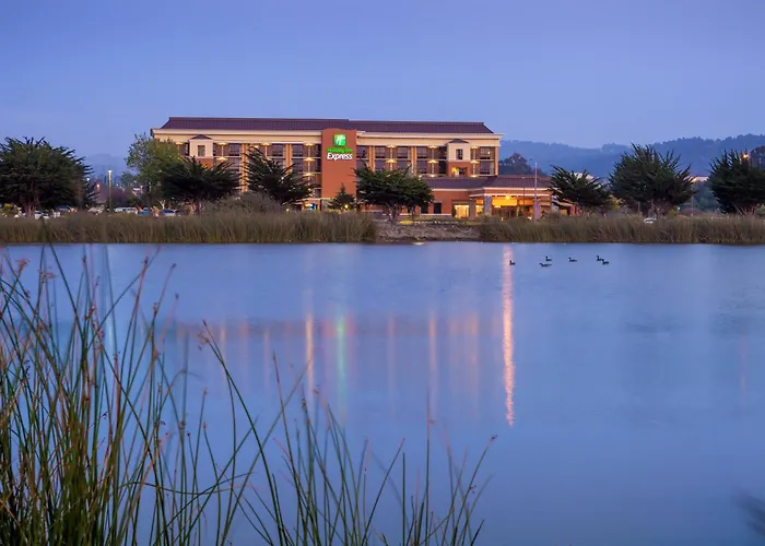 Holiday Inn Express At Monterey Bay By Ihg